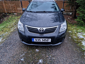Toyota Avensis 1.8 bens (1 foto / 8)