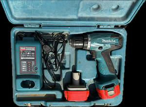 Akutrell Makita 6271D + kohver, laadija ja 2 akut (1 foto / 4)