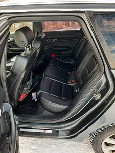 Audi A6 S-line (9 фото из 10)