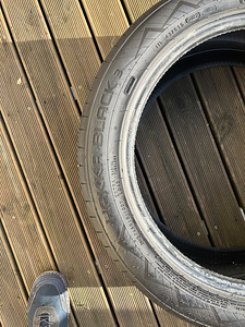 Nokian Hakka Black 3 245/45R18 6-7MM 4tk suverehvid (3 foto / 4)