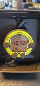 Suunto ZOOP Novo Lime sukeldumiskellad (3 foto / 3)