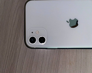 Apple iphone 11 64gb (6 фото из 6)