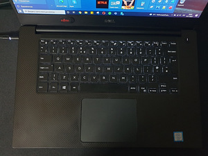 Dell XPS 15 9550 (6 foto / 6)