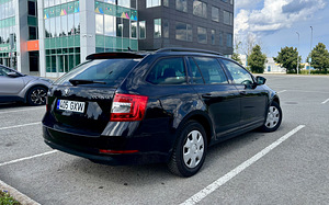 Skoda Octavia (4 фото из 9)