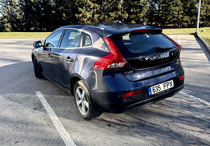 Volvo V40 summum (4 foto / 7)