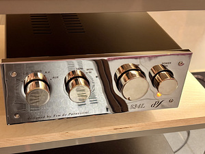 EAR Yoshino 834L Deluxe preamplifier (2 foto / 4)