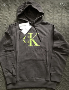 Новая толстовка Calvin Klein (2 фото из 5)