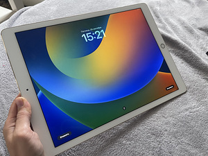 iPad pro 12.9 WiFi + LTE 2017 (5 foto / 10)