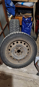 Nokian Nordman 4 с дисками на 15 (2 фото из 4)
