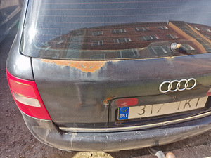 Audi a6 c5 2.5 132kw QUATTRO (11 foto / 11)