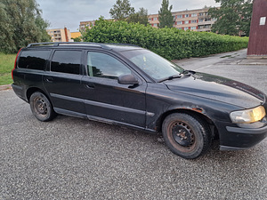 Volvo v70 2.5 103kw manu (3 foto / 9)