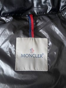 Moncler Tib suurus 1 / S (5 foto / 9)