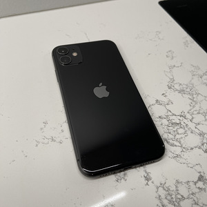 iPhone 11, 128GB, must (2 foto / 3)
