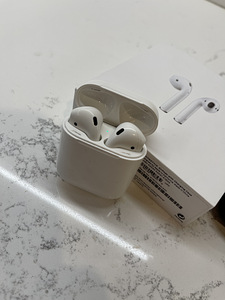 Apple airpods 2gen (2 foto / 3)