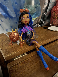 Monster high (1 фото из 1)