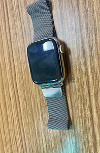 Apple Watch Series 7 (GPS + Cellular, 45mm) - Silver Stainle