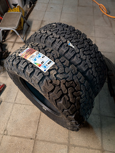 BFGoodrich 245/65R17 AT KO2 rehvid, uued (2 foto / 4)