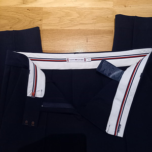 Tommy Hilfiger naiste viigipüksid s4 (4 foto / 6)
