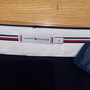 Tommy Hilfiger naiste viigipüksid s4 (5 foto / 6)