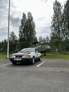 M: 1989 Ford Sierra 2.0i ohc 74kw (1 foto / 3)