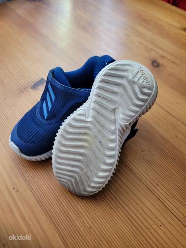 Adidas к/осенние кроссовки (фото #3)
