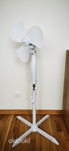 Напольный вентилятор (фото #1)