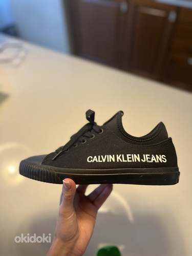 Calvin klein tossud