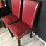 Красные стулья (фото #3)