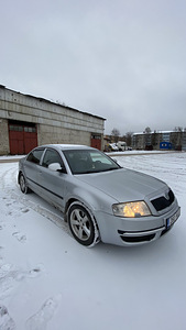 Skoda superb (6 фото из 8)