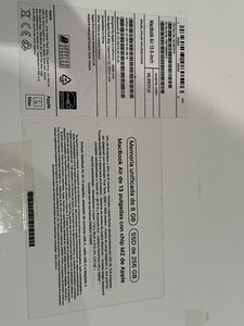 Uus! MacBook Air 13.6 M2 256GB (7 foto / 9)
