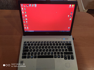 Fujitsu Lifebook S935 (1 foto / 3)