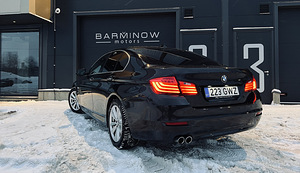 BMW F10 520d LCI (2 foto / 8)