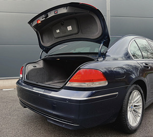 BMW 750 Exclusive 4.8 270kW (3 foto / 15)