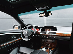 BMW 750 Exclusive 4.8 270kW (10 foto / 15)