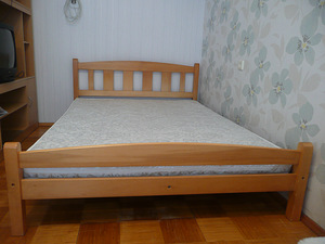 Täispuidust voodi 140 x 200