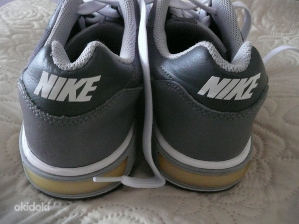 Кроссовки Nike 38,5 (фото #4)