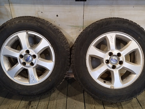 Volvo R16 диски+шины (2 фото из 5)