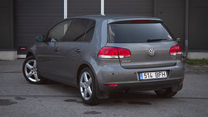 Volkswagen Golf (6 foto / 15)