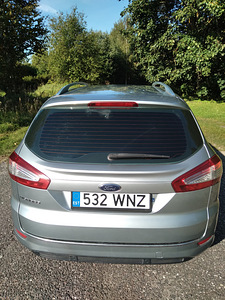 Ford Mondeo (4 foto / 5)
