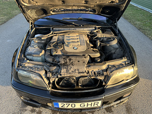 BMW 330D (8 foto / 8)