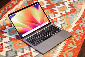 MacBook Pro 13″ 2020 – M1/8GB/256GB SSD (3 foto / 6)
