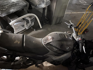 Продается аварийный YAMAHA FJR 1300 (6 фото из 10)