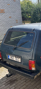 Лада Нива (7 фото из 7)