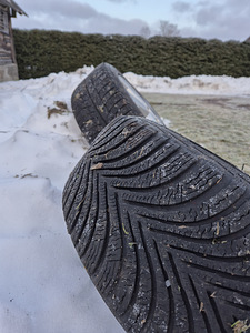 Opeli 5x110 valuveljed 17" Michelin lamellrehvidega (4 foto / 6)