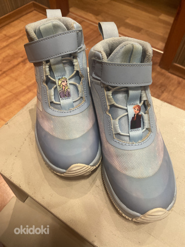 Adidas tossud