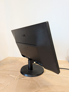 Philips 223V5L 21.5" (Full HD, LED) professionaalne monitor (2 foto / 2)