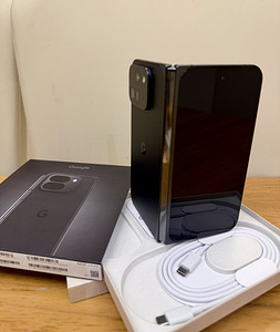 Google Pixel 9 Pro Fold 512GB Obsidian (2 foto / 3)