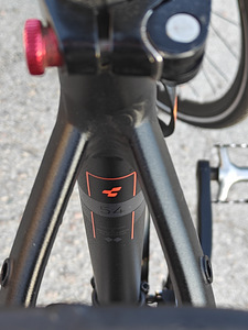 Hübriid alumiinium jalgratas CUBE Tonopah Pro 54 Shimano XT (4 foto / 7)