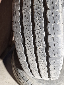 Firestone vanhawk 185/75/14c uus (2 foto / 4)