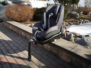 Maxi - Cosi 2wayFix + Maxi - Cosi Pearl (3 foto / 4)